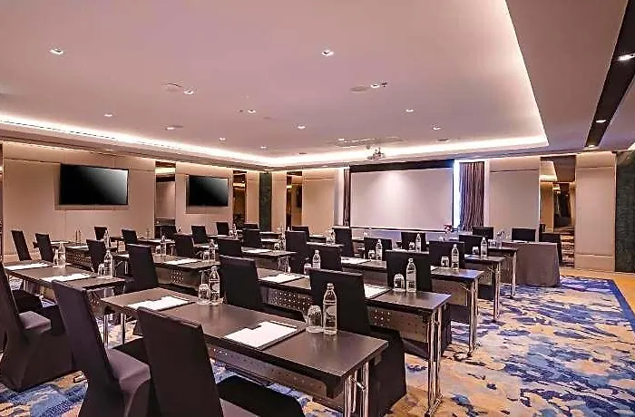 Aira Sukhumvit 11 By Kingston Hotel 4*