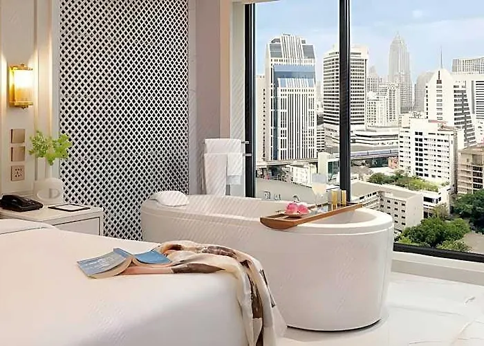Aira Sukhumvit 11 By Kingston 4*